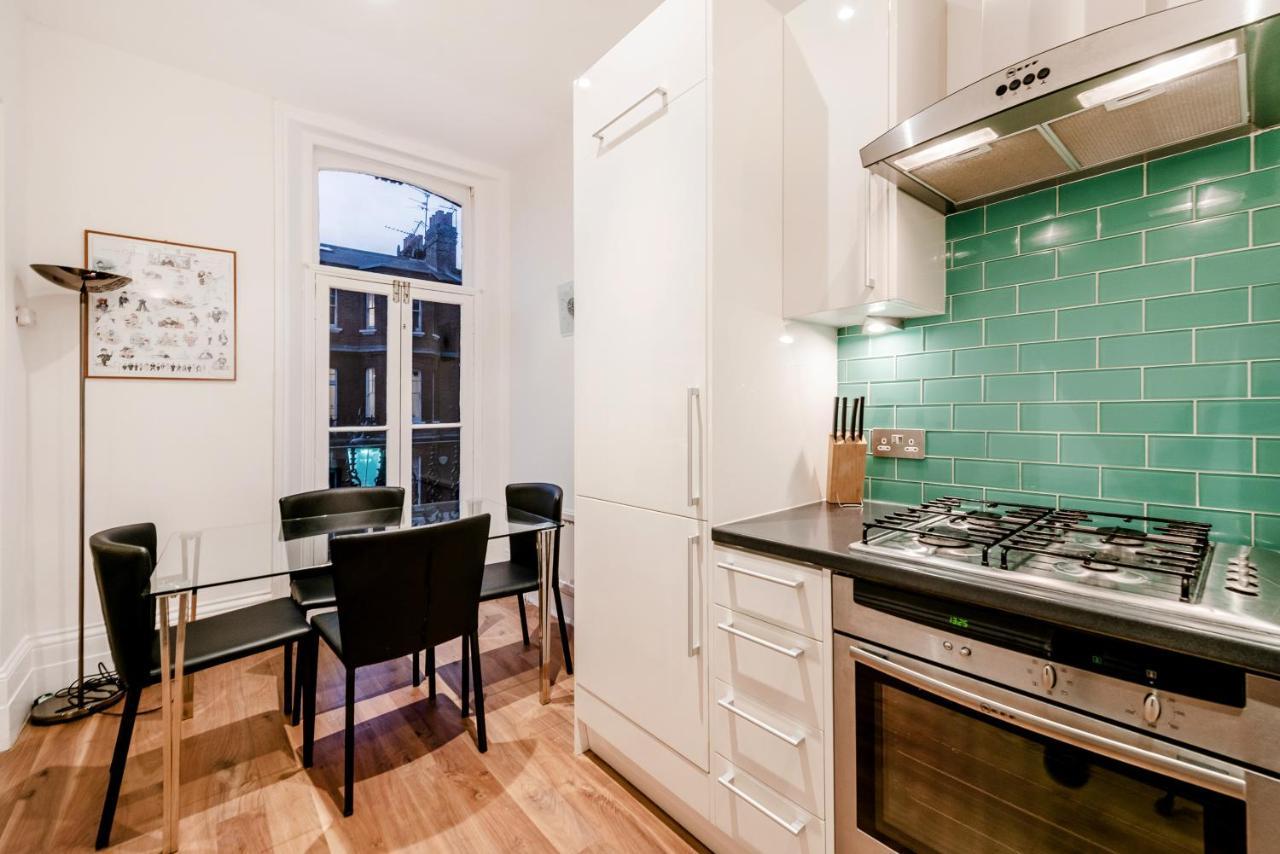 Lovely 2 Bedroom Flat In The Heart Of Chelsea لندن المظهر الخارجي الصورة